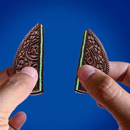 OREO Thins Galletas Sándwich de Chocolate con Crema de Menta, Tamaño Familiar